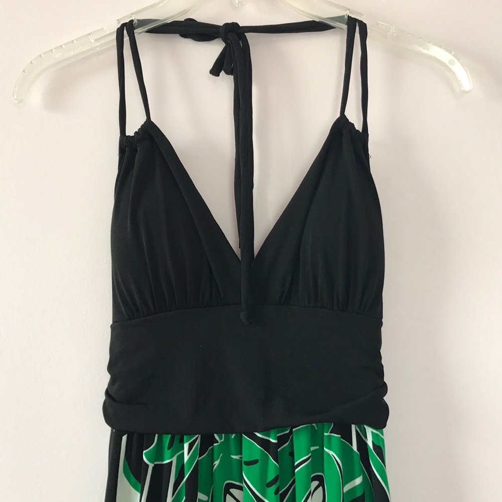 NWOT Halter Maxi - Picture 4 of 8